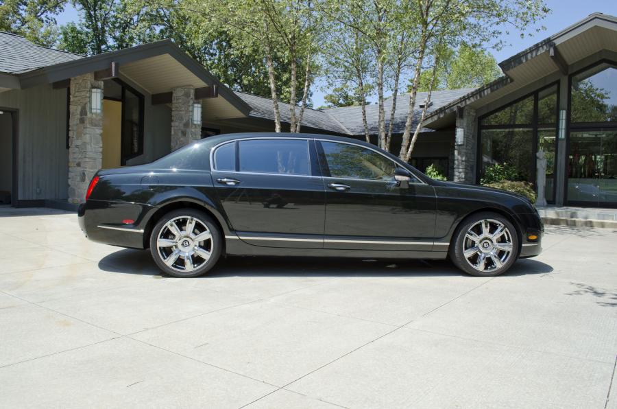  Bentley Continental Flying Spur 2006 года  (фото 6 из 10)